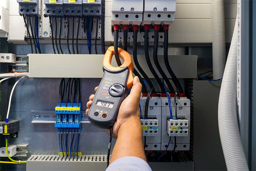 Expert Electrician in Haysville
