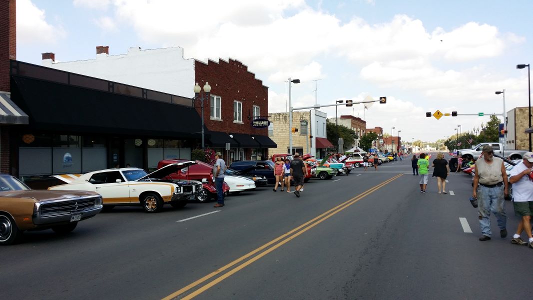 A city street in El Dorado, KS